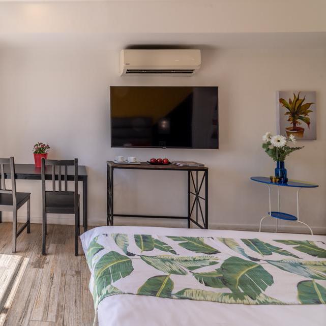 Paamonim Hotel Jerusalem